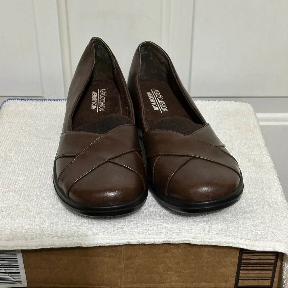 Aerocushion Ultimate Comfort Memory Foam Shoes Women's‎ Size 8.5 Sophie Brown